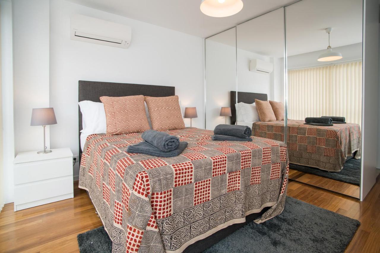 Appartement Two Bedroom Stylish Apartment. *