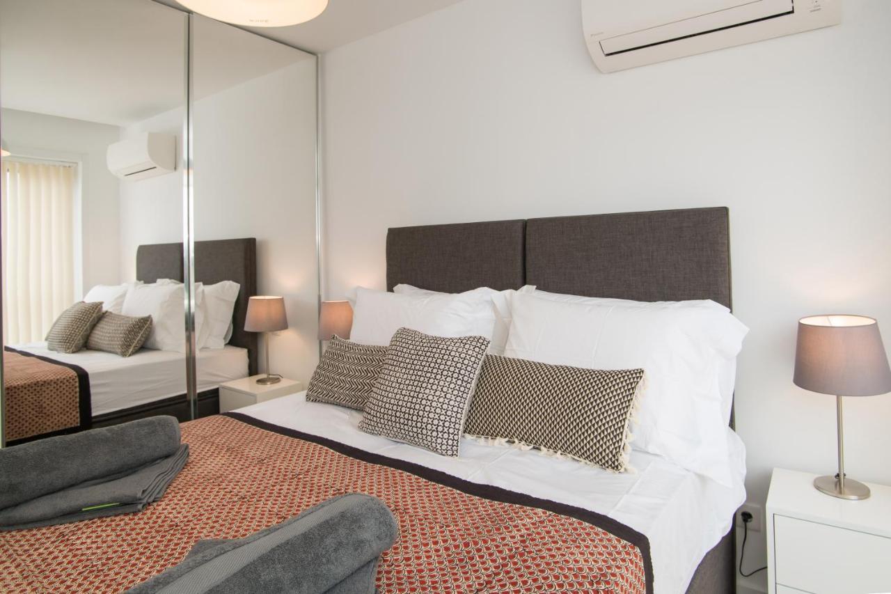 Two Bedroom Stylish Apartment. * Tavira