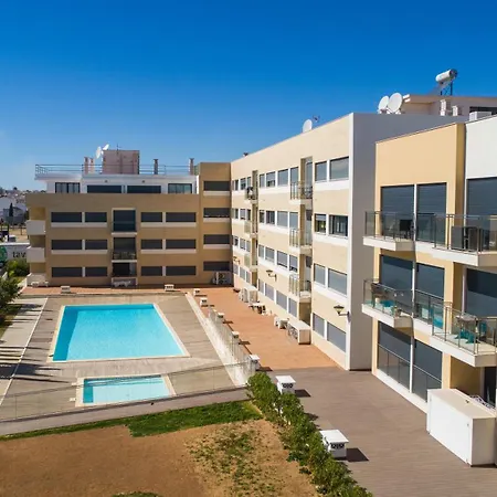 Two Bedroom Stylish Central Tavira Apartment. Room photo
